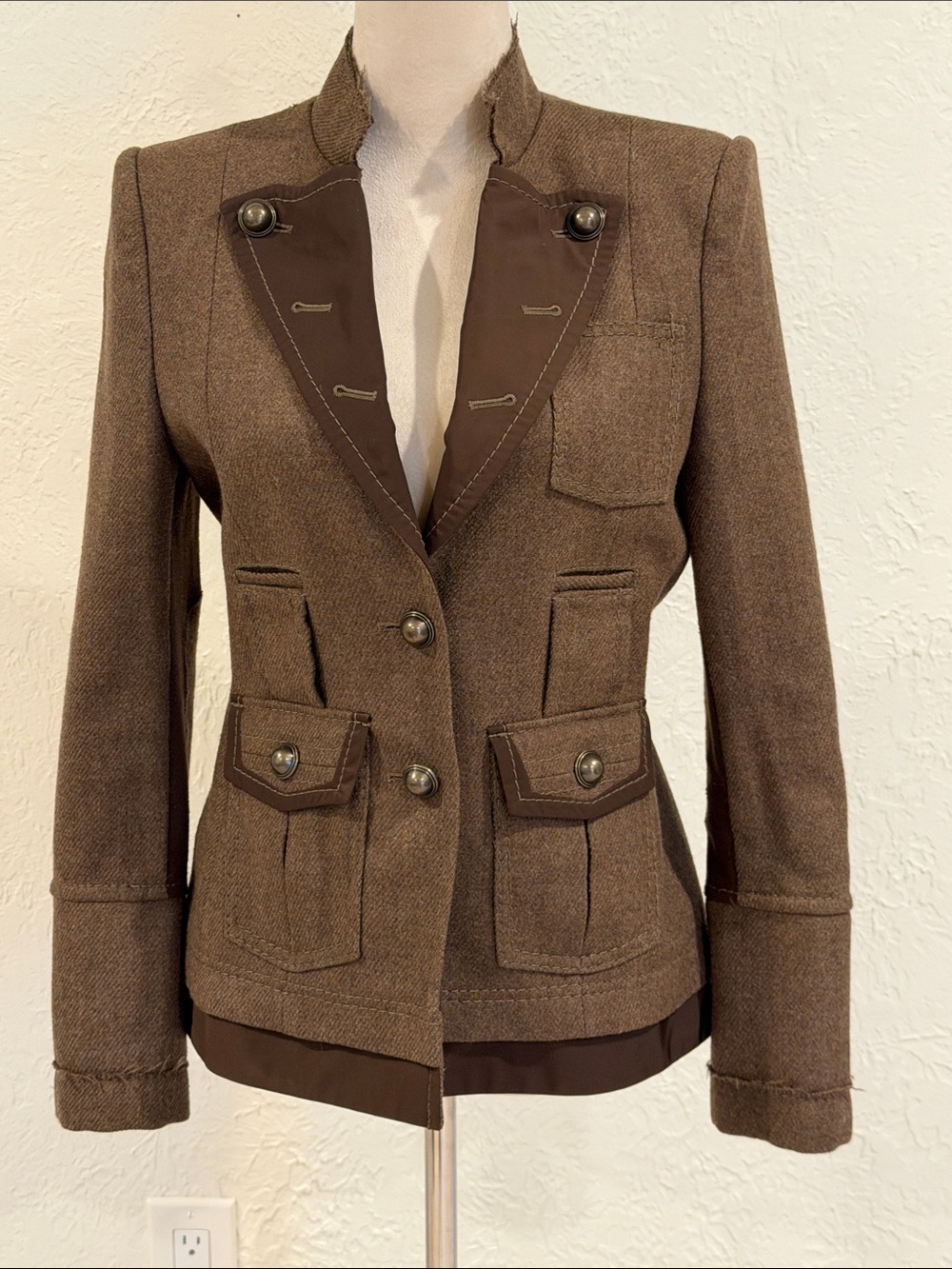 BCBGMaxAzria Brown Military-Style Tailored Blazer size medium EUC